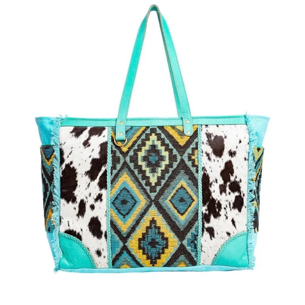 Myra overnight bag,Cute In Turquoise this bag can hold so much I am amazed!!